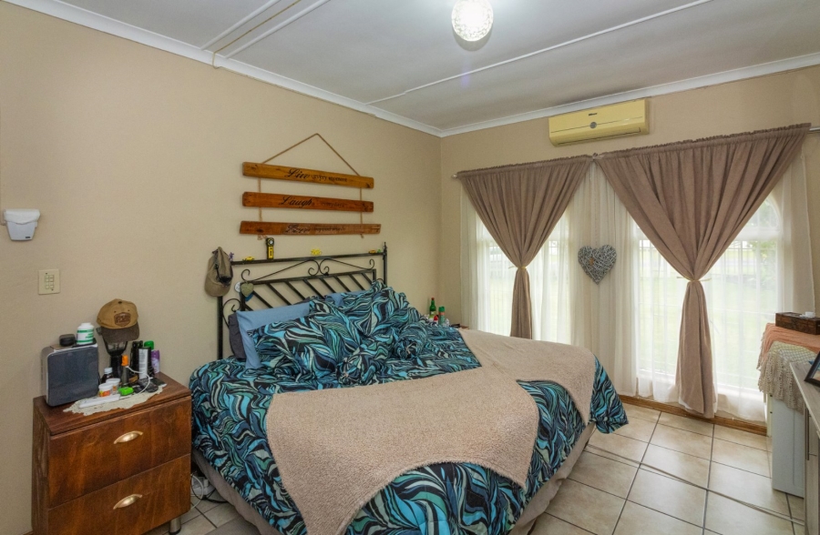 5 Bedroom Property for Sale in Jordania Free State